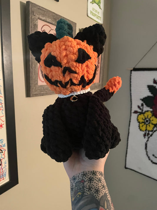 Crochet Jack-o-Lantern Kitty Plush with Glow Collar