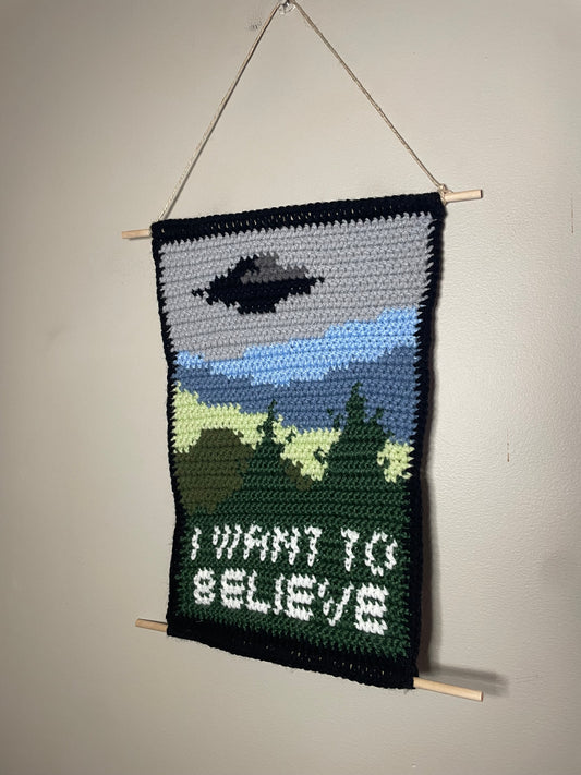 Crochet I Want To Believe UFO Hanging Tapestry