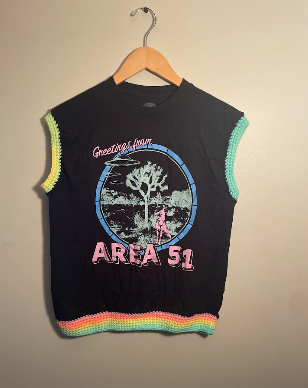 Cryptid Thrifted Upcycled Area 51 Crop Tank Size Medium