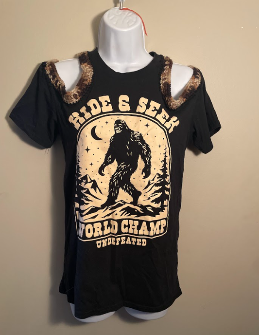 Cryptid Thrifted Upcycled Hide & Seek Champ Bigfoot Cold Shoulder Tee Size Small
