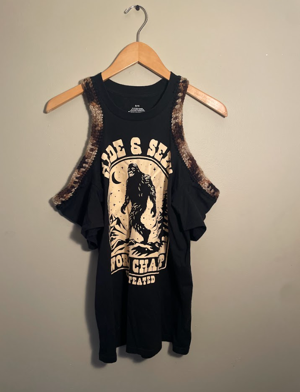 Cryptid Thrifted Upcycled Hide & Seek Champ Bigfoot Cold Shoulder Tee Size Small