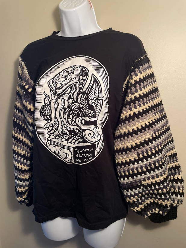 Cryptid Thrifted Upcycled Cthulu T-shirt Sweater Size Small